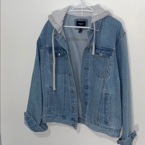 Men’s FOREVER 21 denim jacket size XL